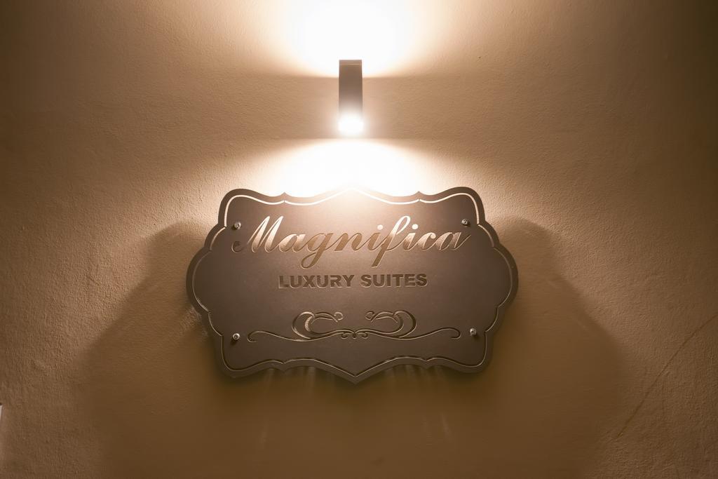 אסיסי Magnifica Luxury Suites מראה חיצוני תמונה