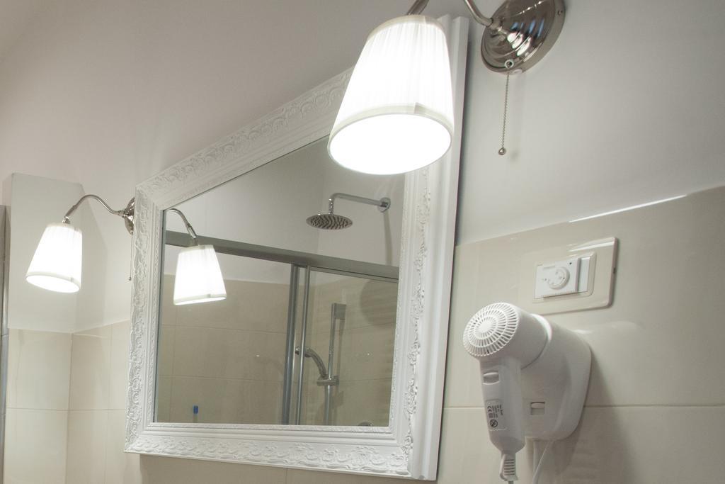 אסיסי Magnifica Luxury Suites מראה חיצוני תמונה