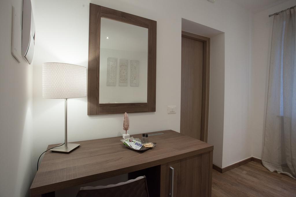 אסיסי Magnifica Luxury Suites מראה חיצוני תמונה